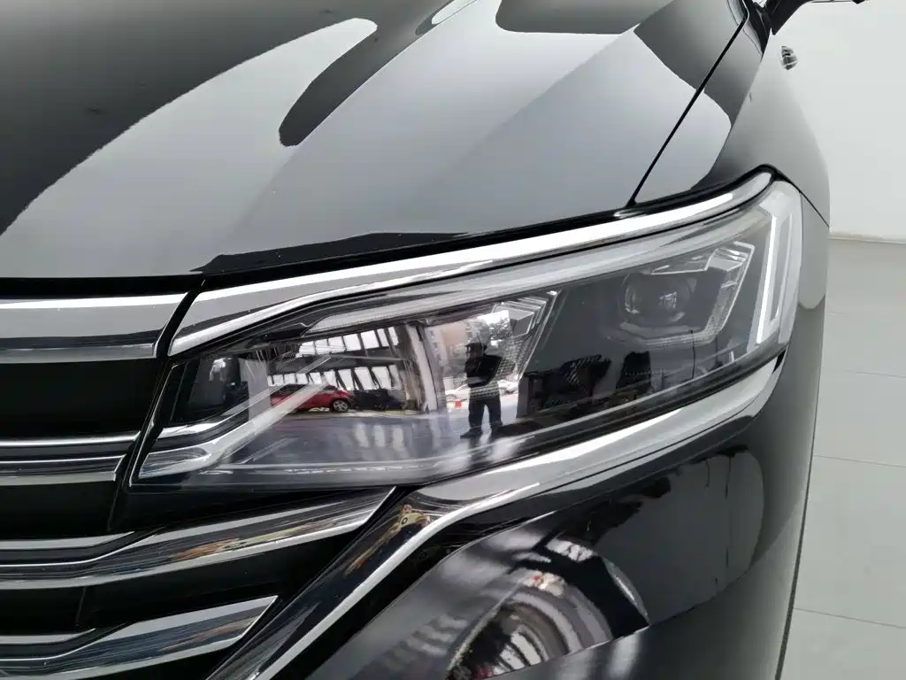 Volkswagen Viloran — миниатюра 7
