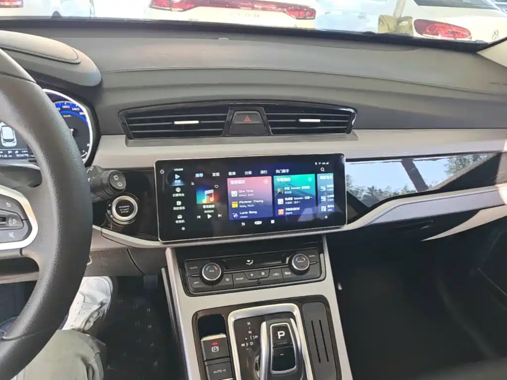 Geely Boyue — миниатюра 13