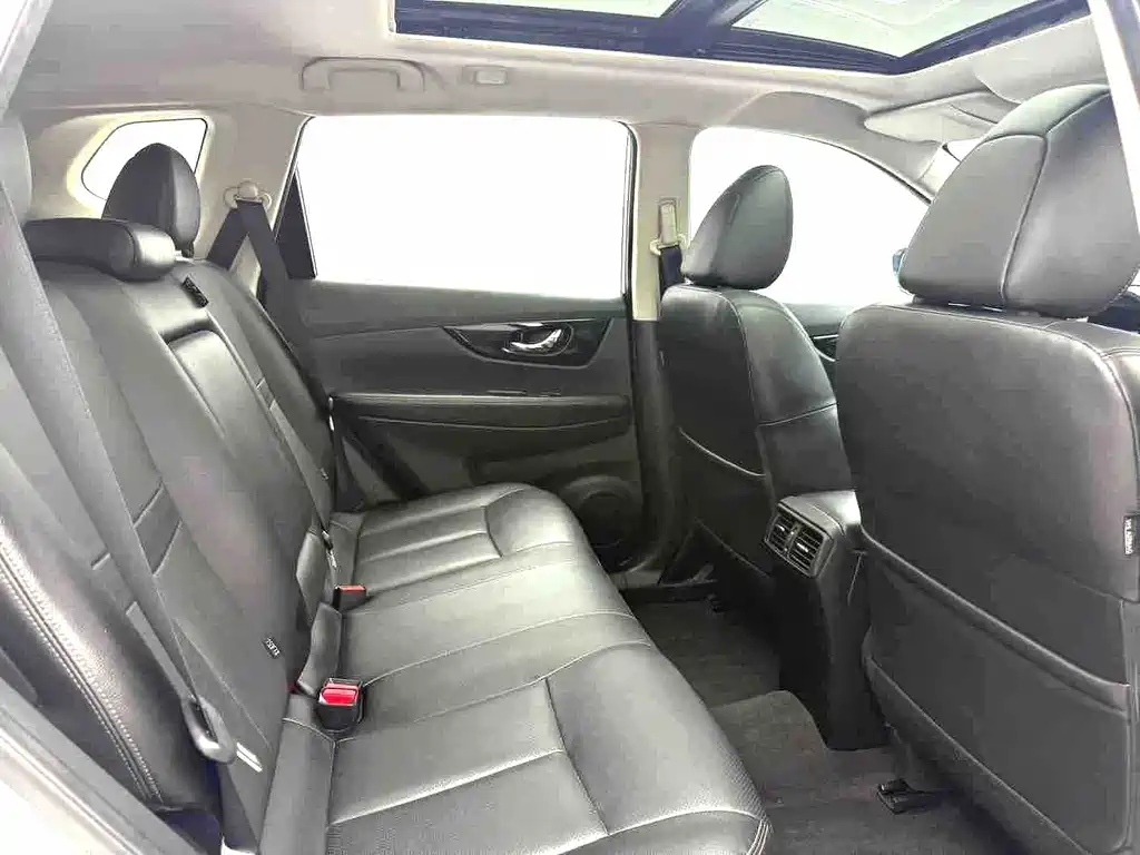 Nissan X-Trail — миниатюра 10