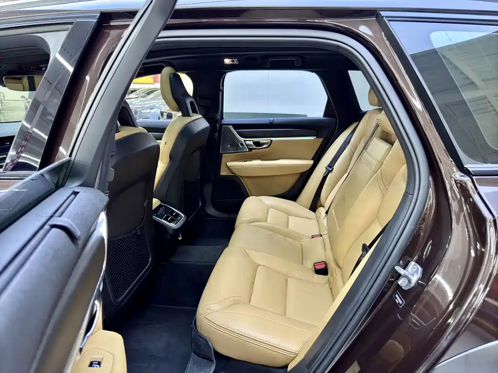 Volvo V90 — миниатюра 13