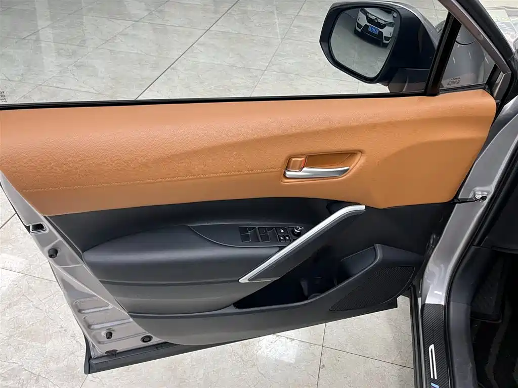 TOYOTA COROLLA SHARP AMPLIFIER