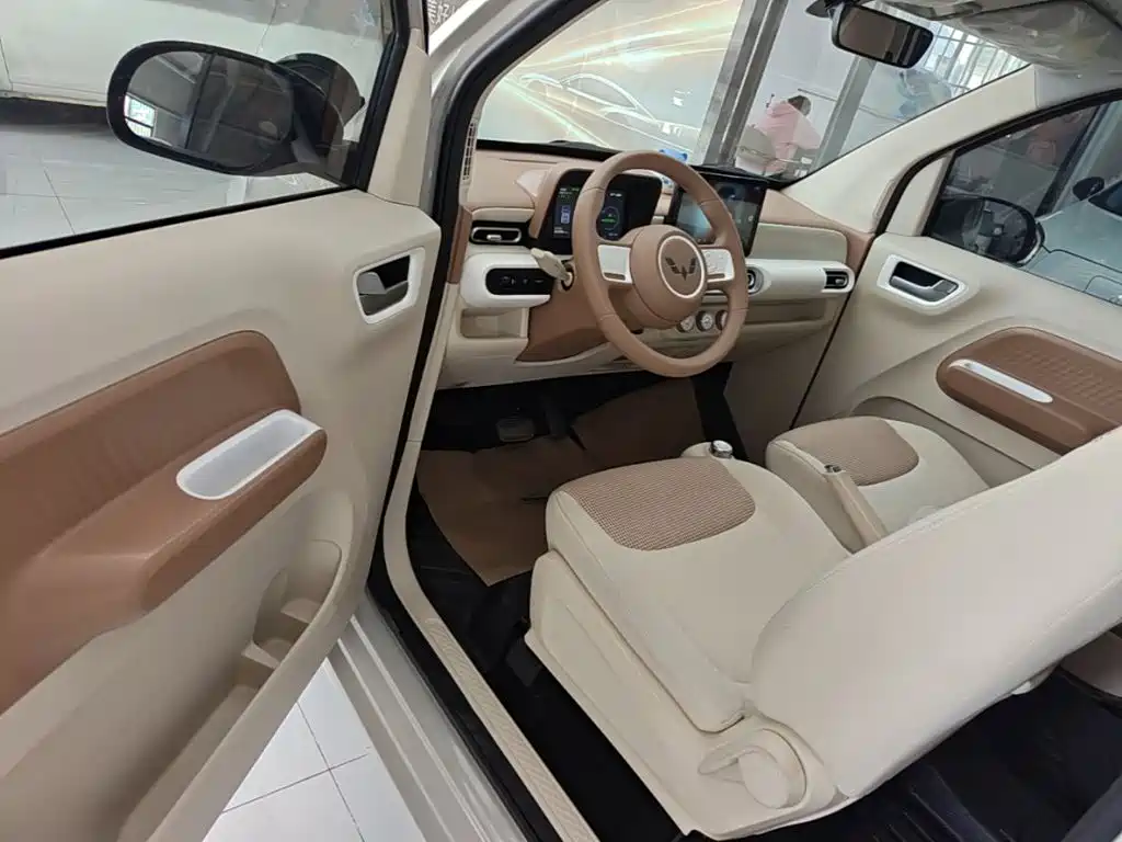 Wuling MINIEV — миниатюра 16
