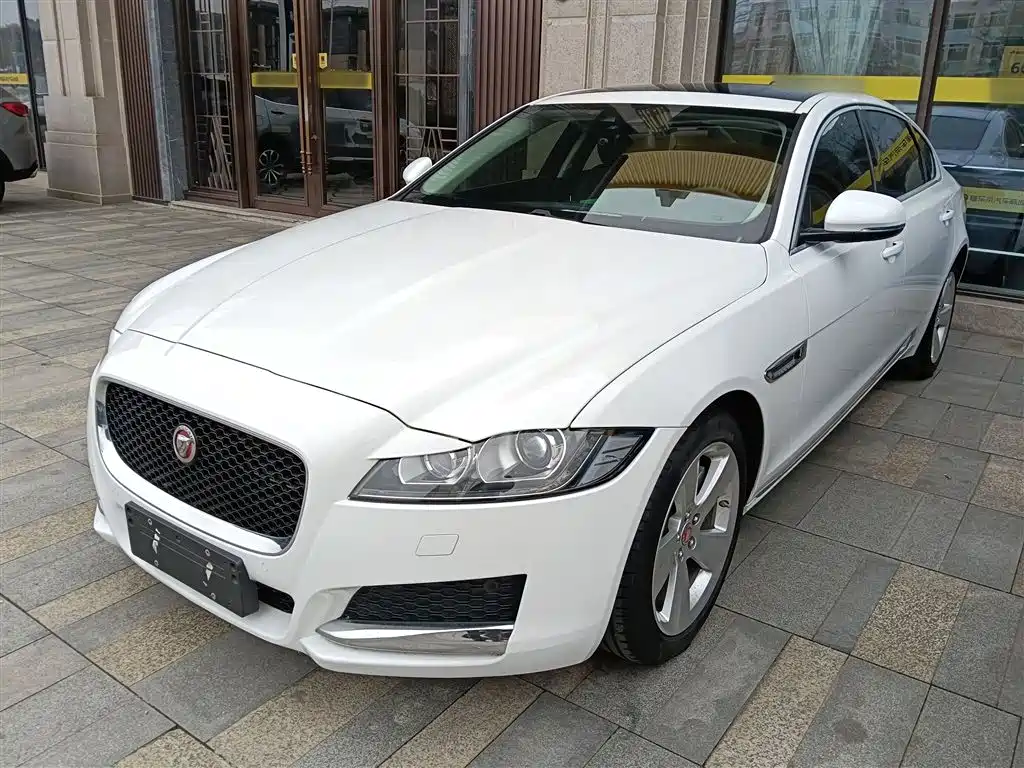 Jaguar XFL 2021