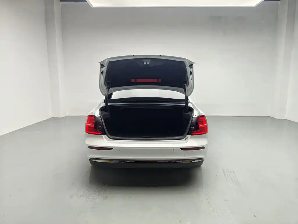 Volvo S60 — миниатюра 5
