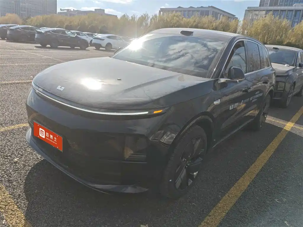 Li Auto Li L6 2025