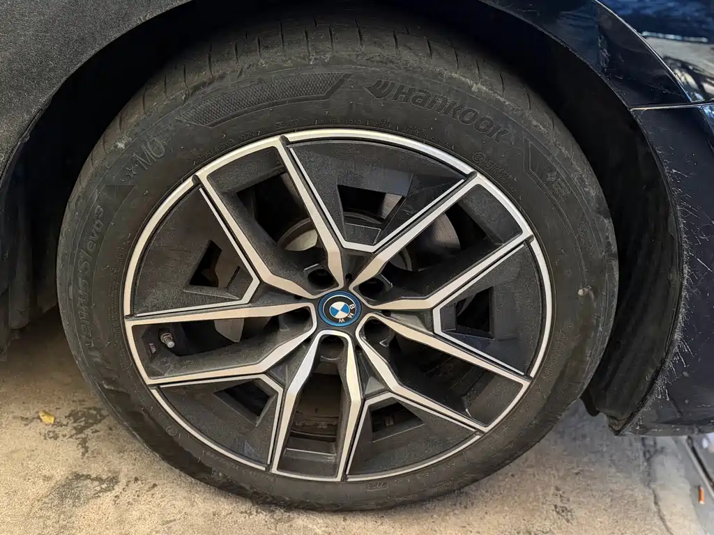 BMW i5 — миниатюра 19
