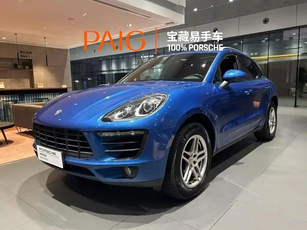 PORSCHE MACAN