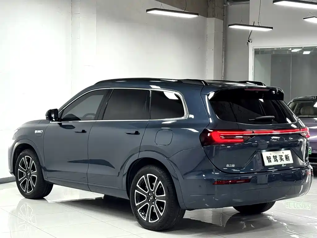 AITO AITO M7 — миниатюра 4