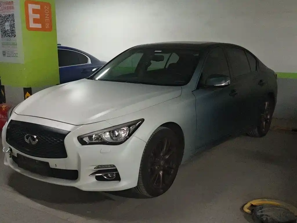 Купить Infiniti Q50L