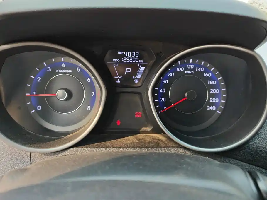Hyundai Elantra Langdong — миниатюра 14