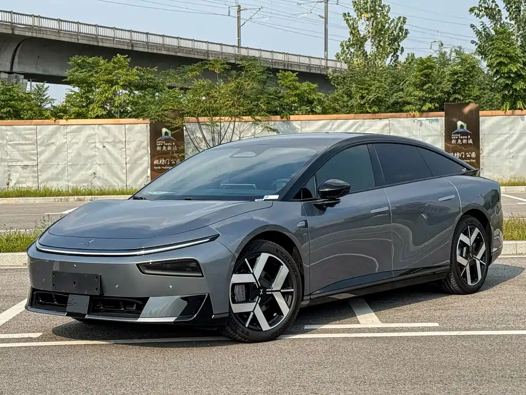 XPeng P7+