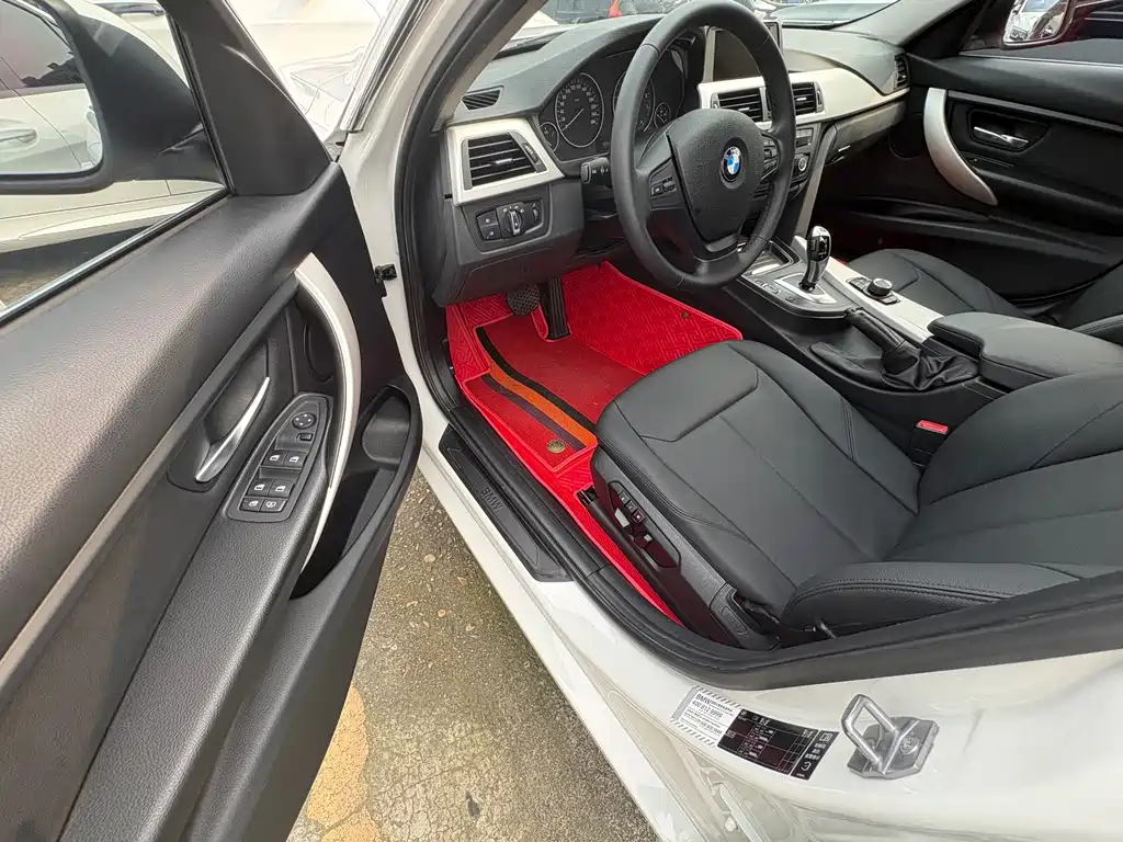 BMW 3 Series — миниатюра 4