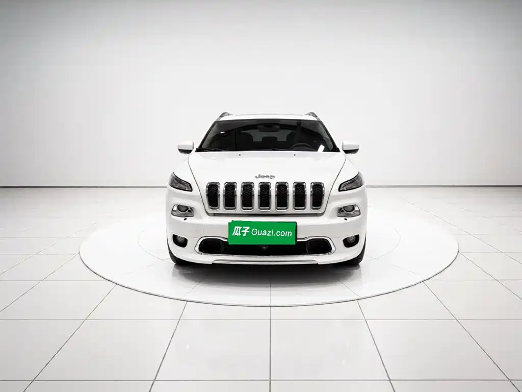 Jeep Cherokee — миниатюра 2