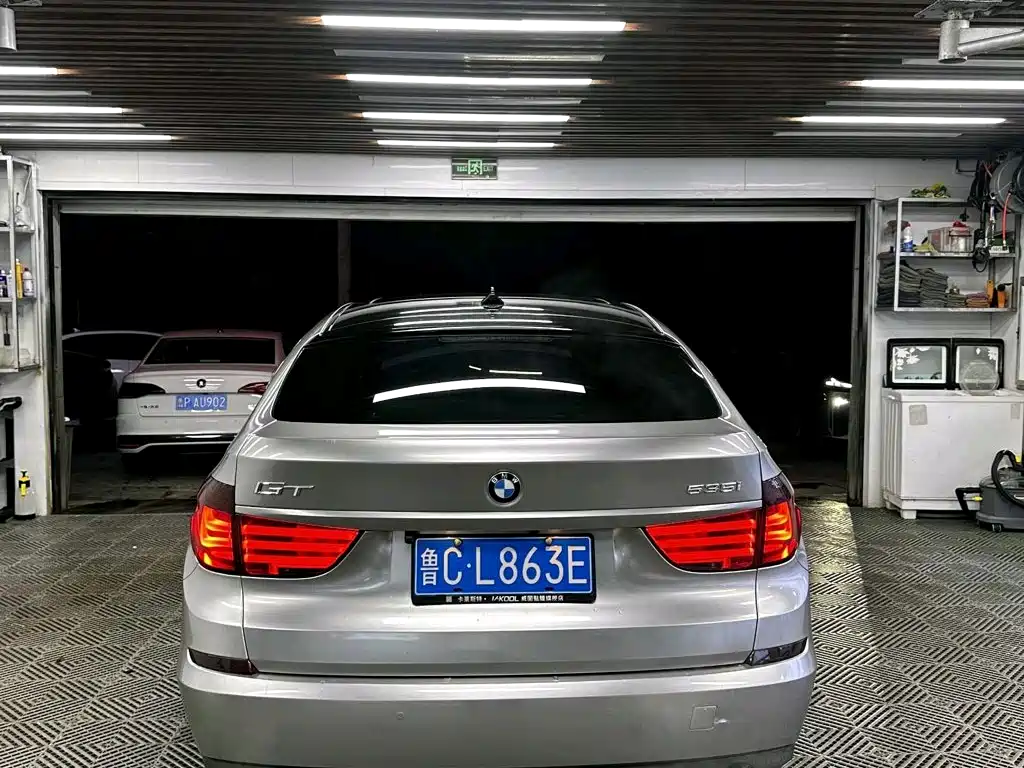 BMW 5 Series GT 5 GT 2010 535i Luxury