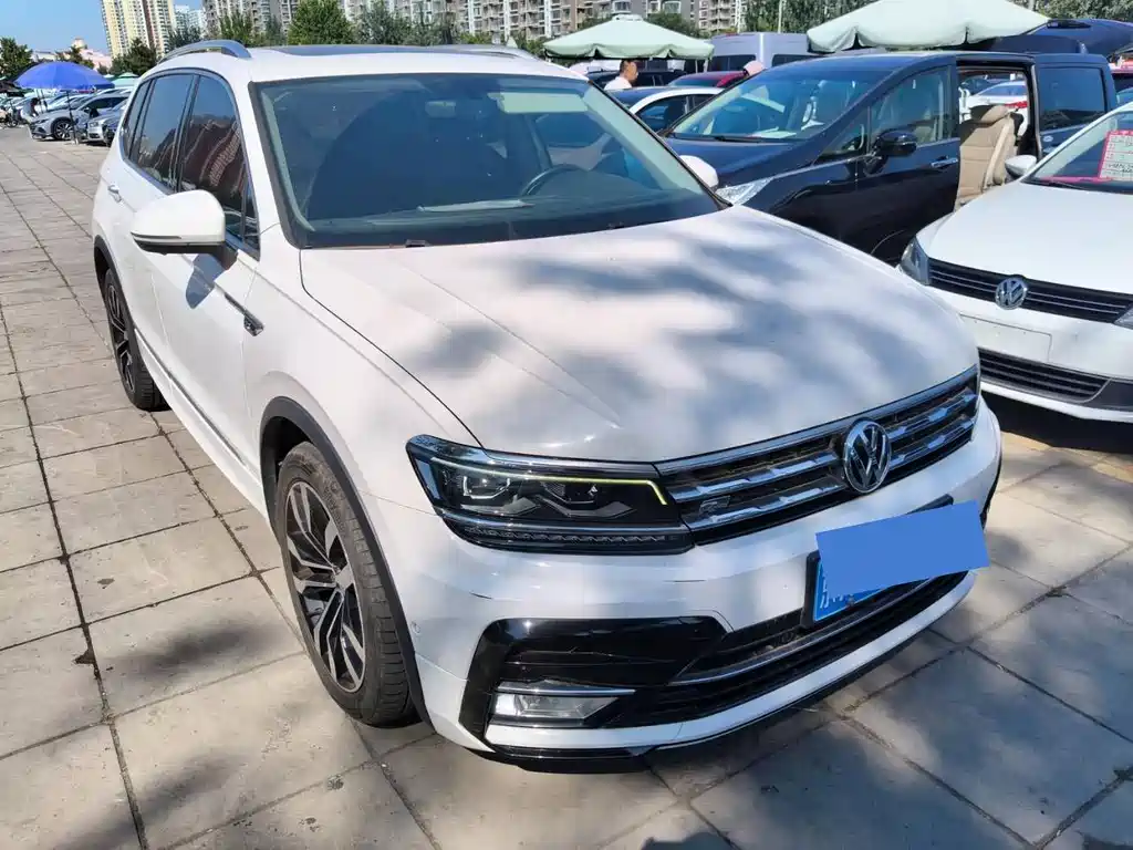 Volkswagen Tiguan L — миниатюра 3
