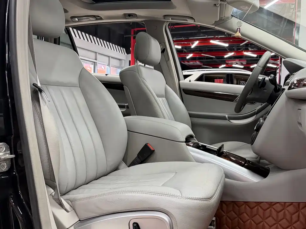 Mercedes-Benz R-Class — миниатюра 24
