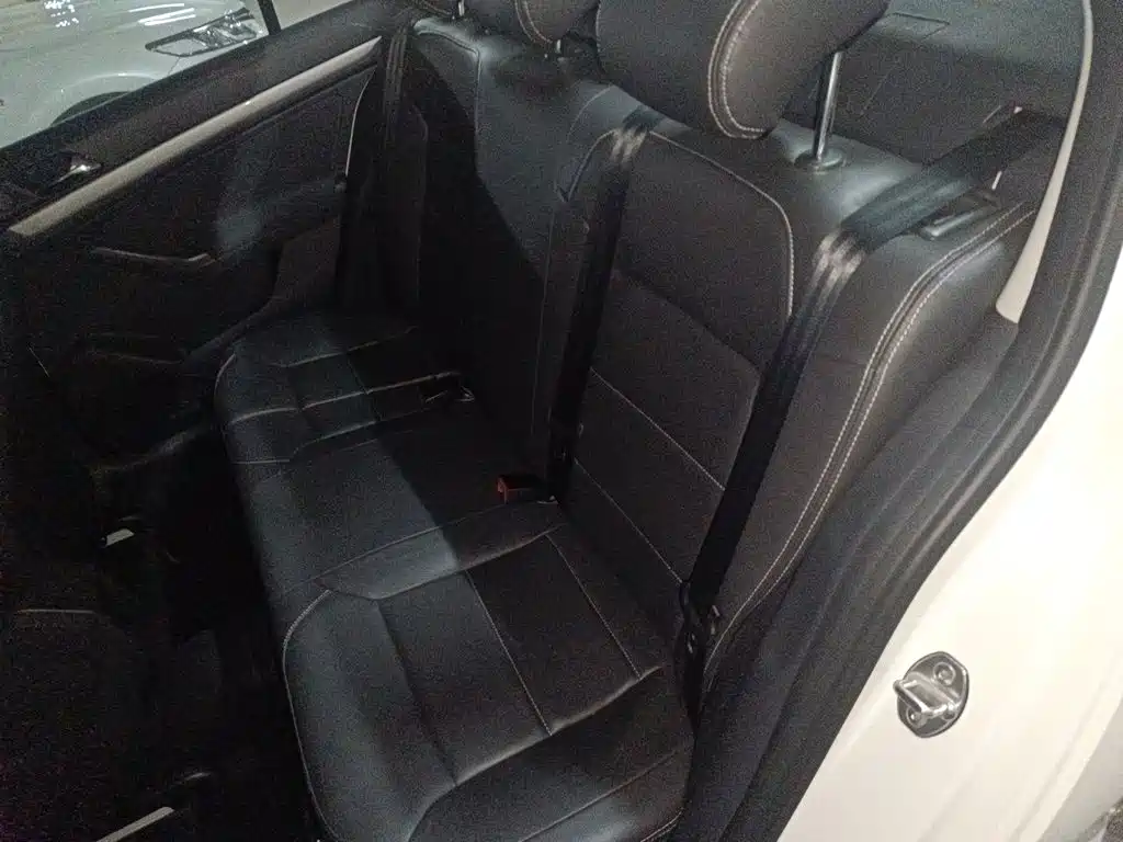Volkswagen Lavida — миниатюра 13