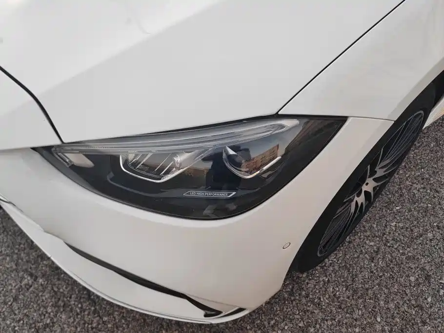 Mercedes-Benz C-Class — миниатюра 5