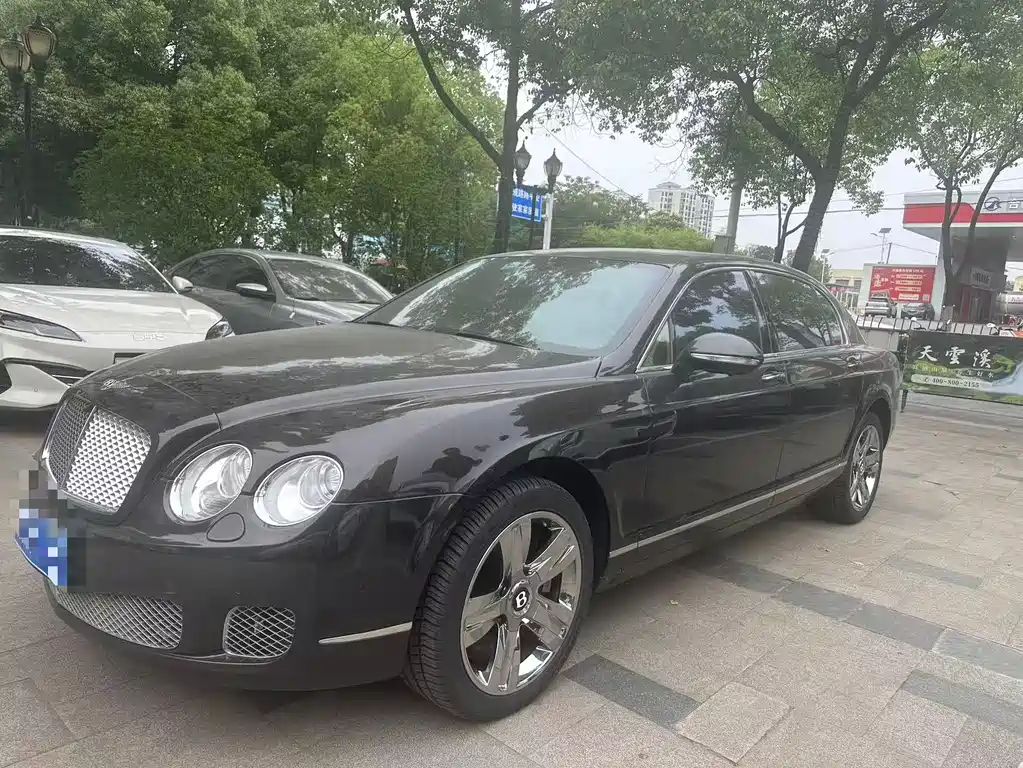 Bentley Flying Spur 2010 6.0T мест
