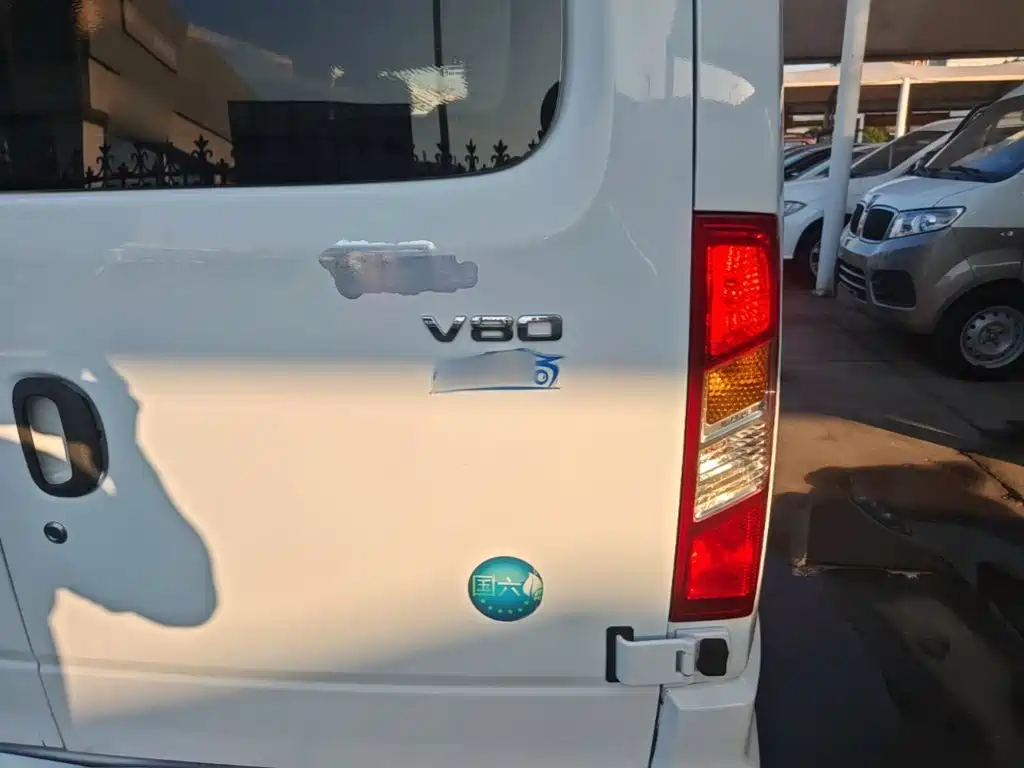 MAXUS V80 — миниатюра 8