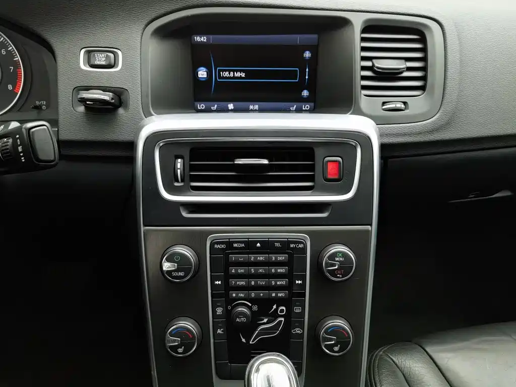 Volvo S60 (Import) — миниатюра 12