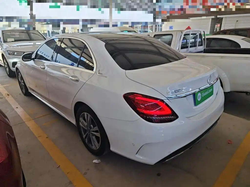 Mercedes-Benz C-Class — миниатюра 5