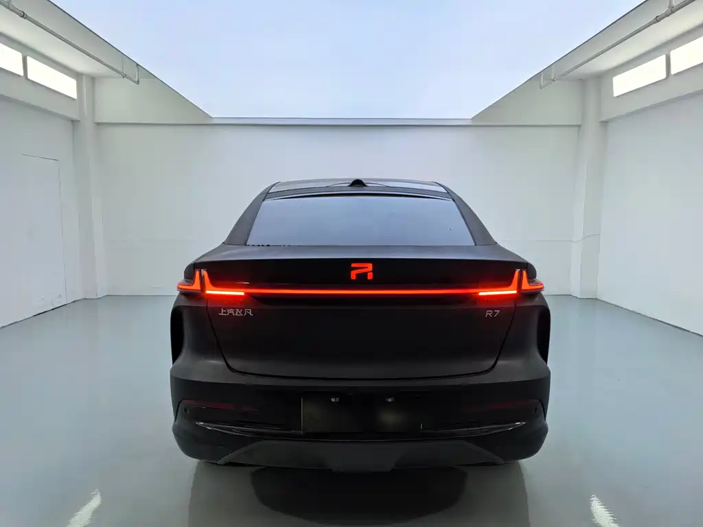 RISING AUTO FEIFAN R7