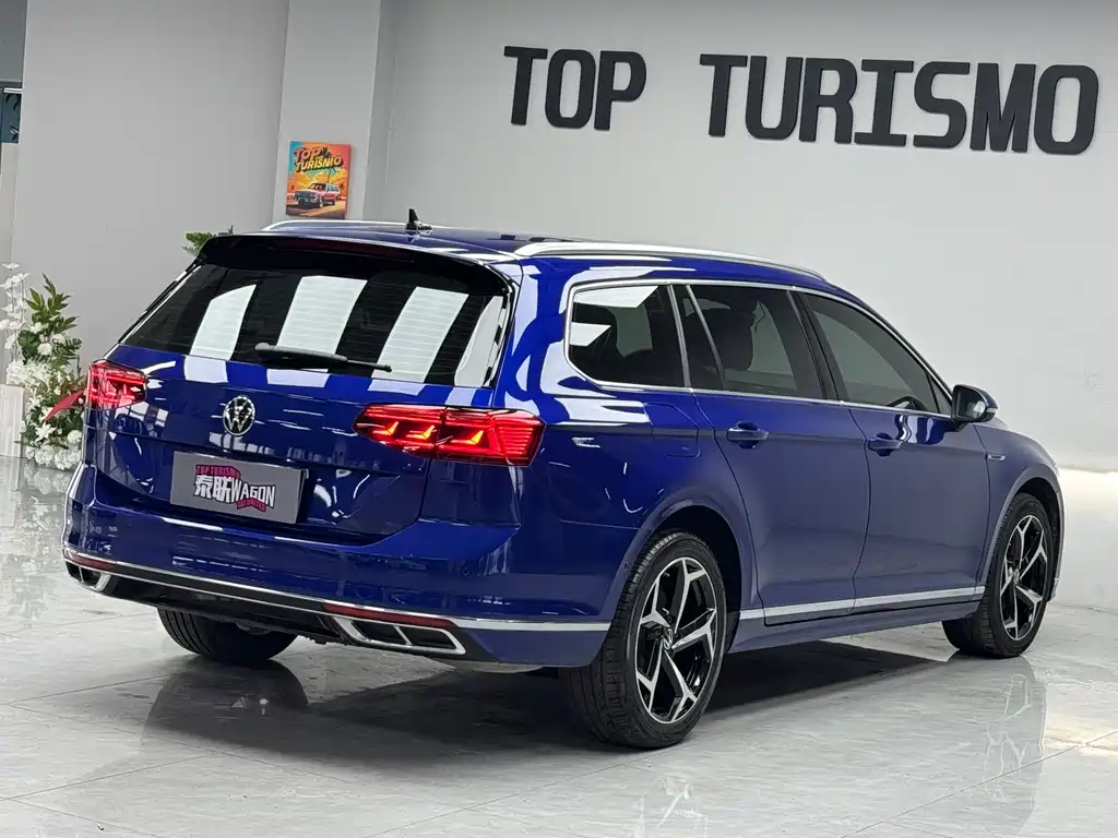 Volkswagen Passat Variant 2021 2.0T