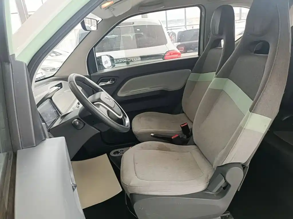 Wuling MINIEV — миниатюра 15
