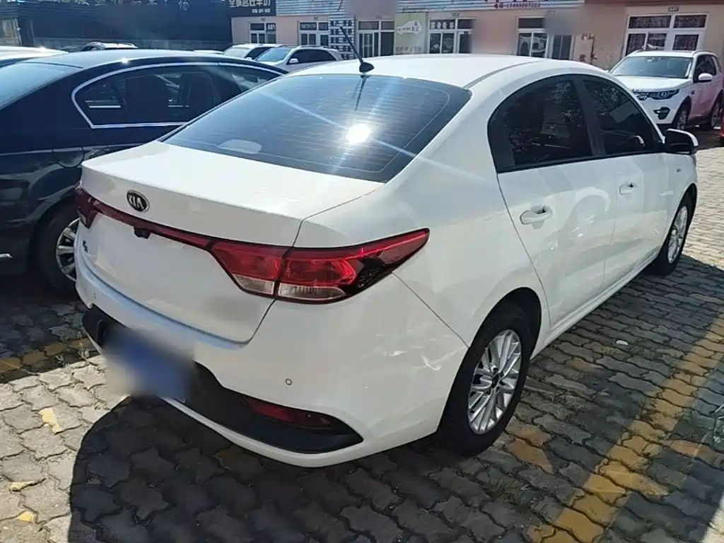 Kia K2 — миниатюра 7