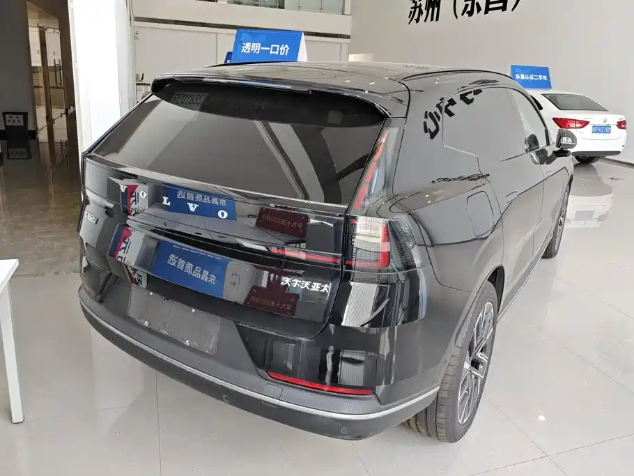 Volvo XC70 PHEV — миниатюра 3