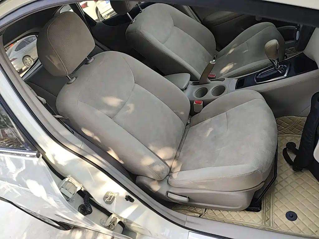 Nissan Tiida — миниатюра 25