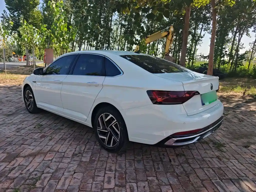 Volkswagen Sagitar — миниатюра 5