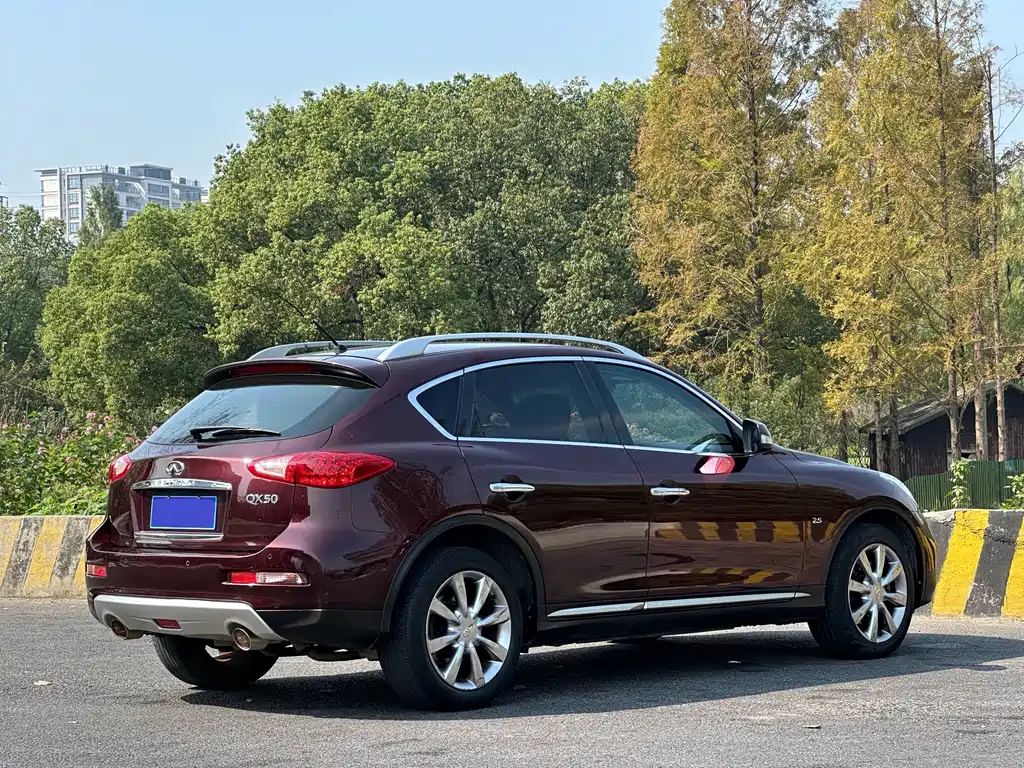 Infiniti QX50 — миниатюра 7