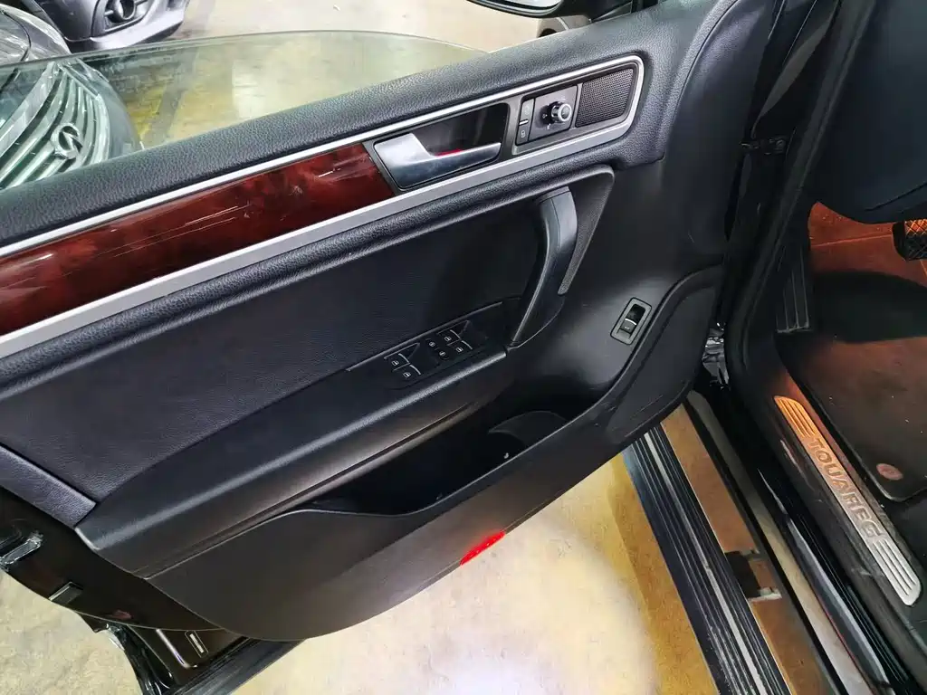 Volkswagen Touareg — миниатюра 6