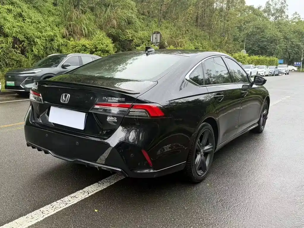 Honda Inspire — миниатюра 9