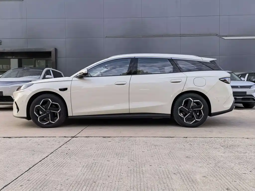 BYD Seal 06 DM-i Touring — миниатюра 2