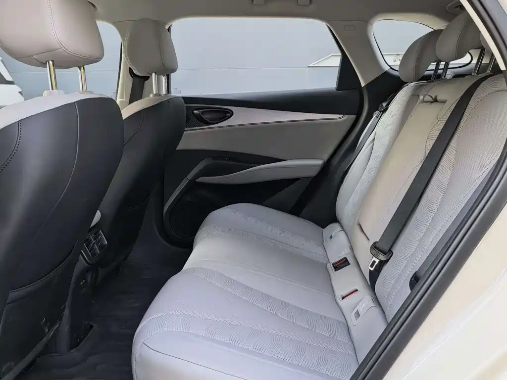 BYD Seal 06 DM-i Touring — миниатюра 8