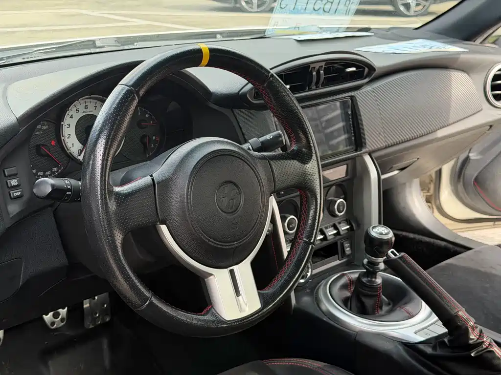 Toyota 86 — миниатюра 12
