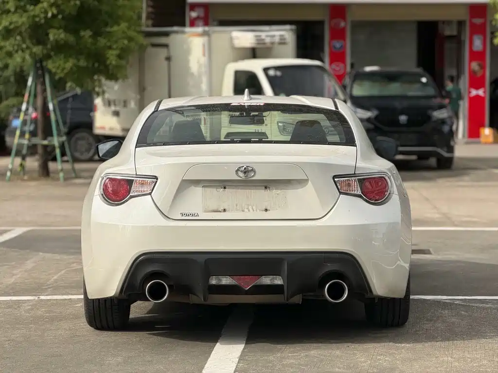 Toyota 86 — миниатюра 4