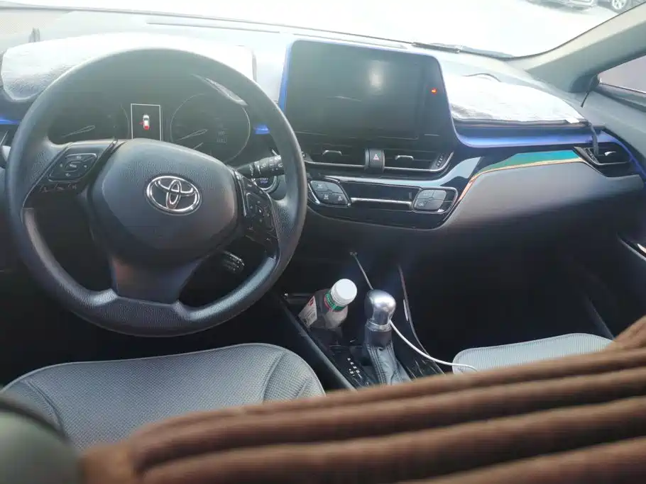 Toyota C-HR — миниатюра 12
