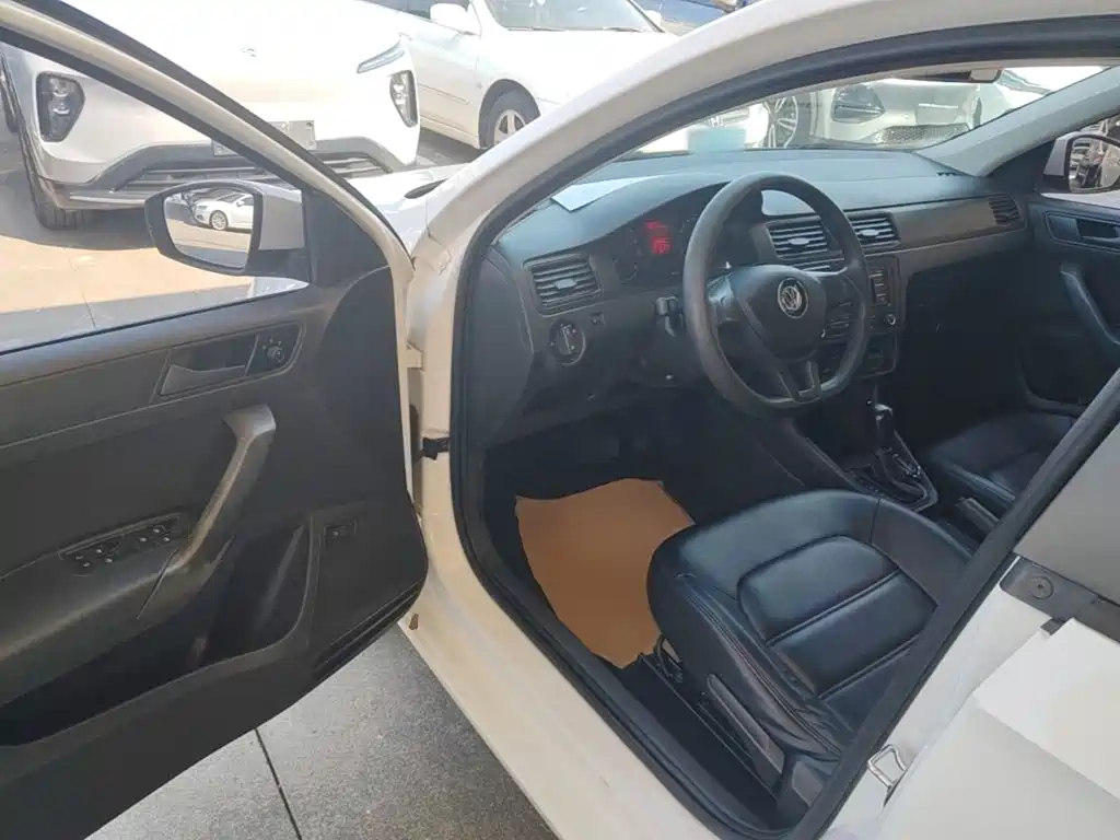 Volkswagen Santana — миниатюра 16