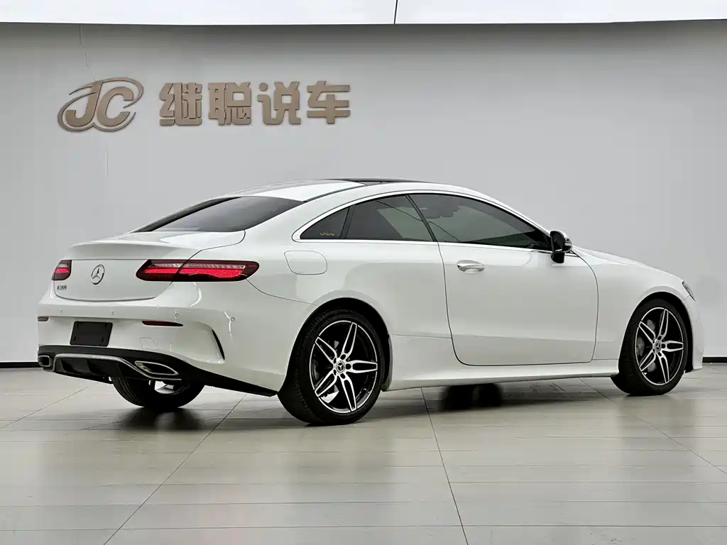 Mercedes-Benz E-Class (Import) — миниатюра 3