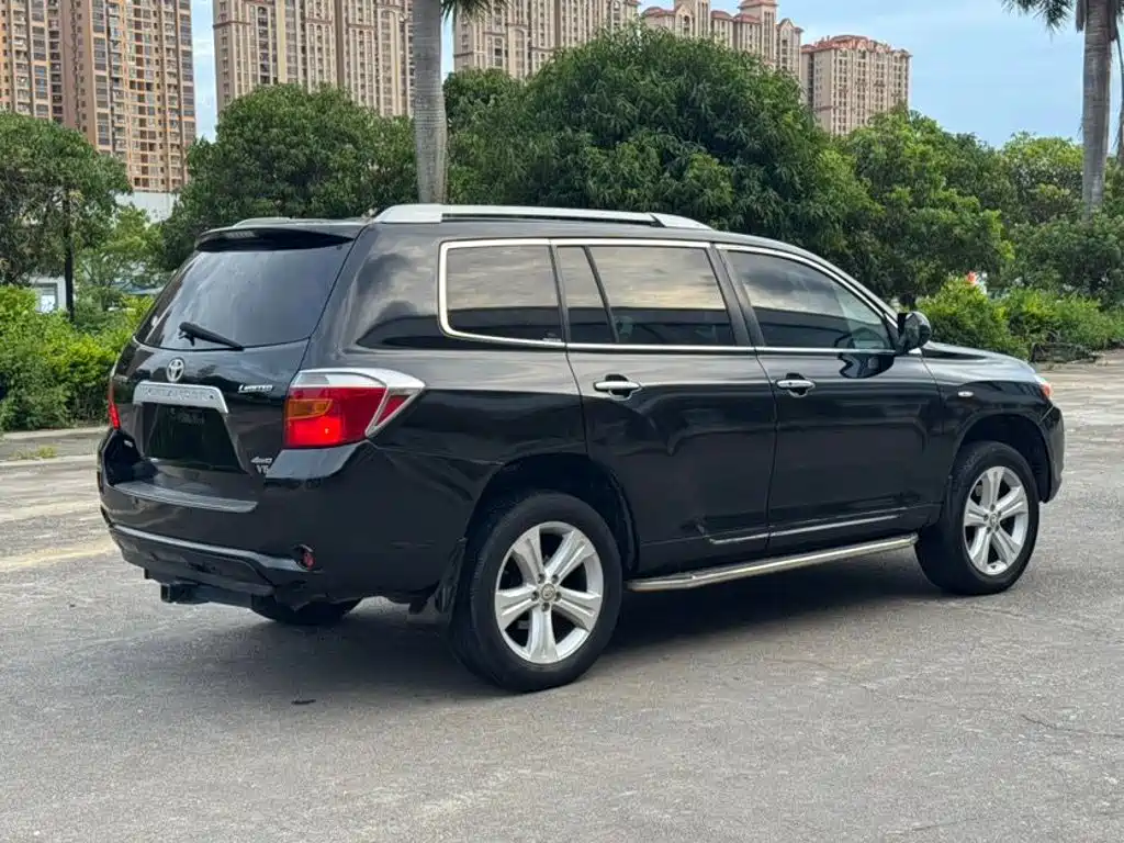 Toyota Highlander — миниатюра 9