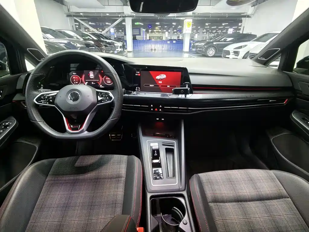 Volkswagen Golf GTI GTI 2021 380TSI DSG GTI