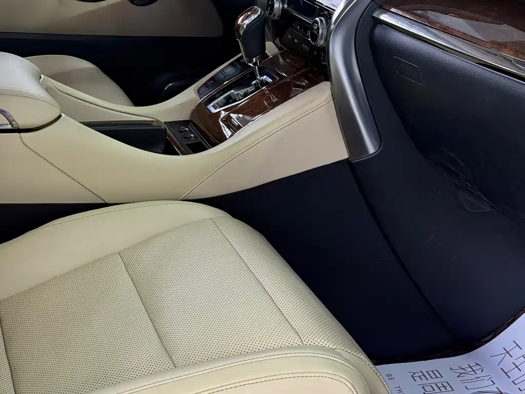 Toyota Alphard 2018 3.5L Luxury
