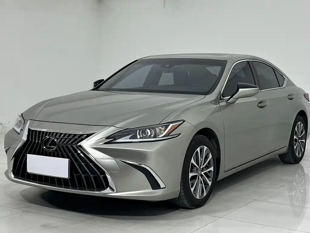 Купить Lexus ES