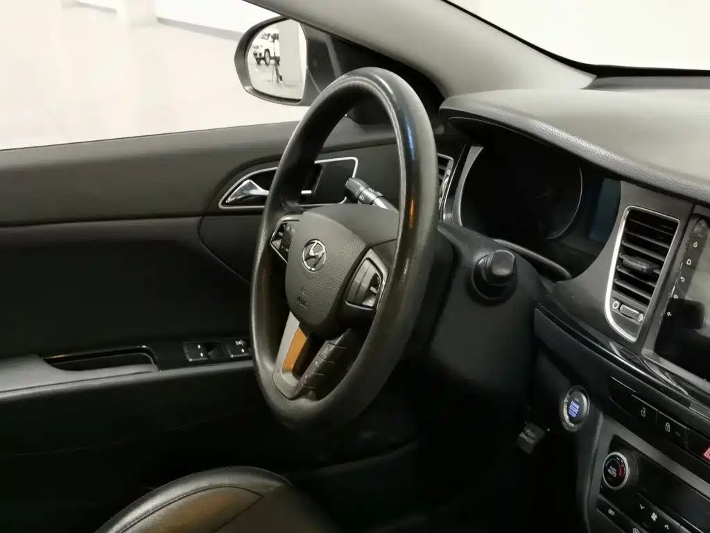 Hyundai Mistra — миниатюра 22