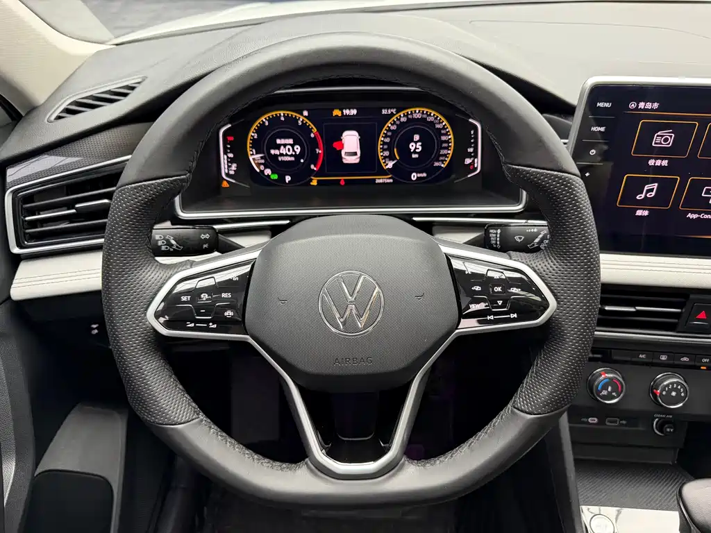 Volkswagen Tiguan L — миниатюра 12