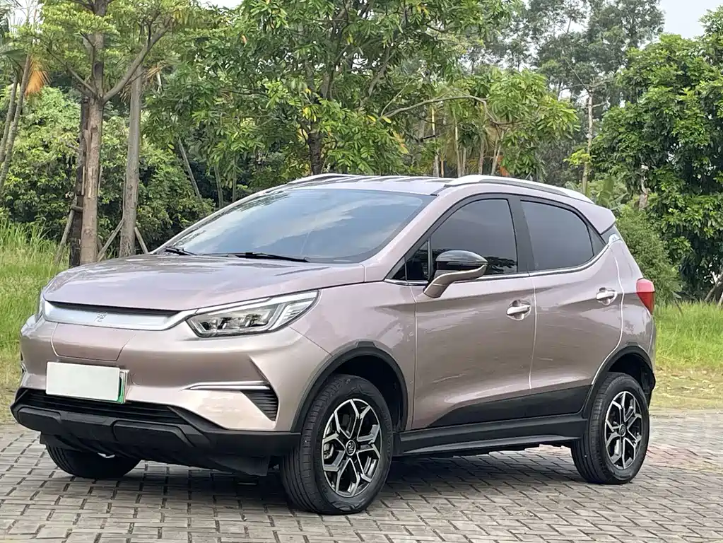BYD Yuan Pro - фото 3